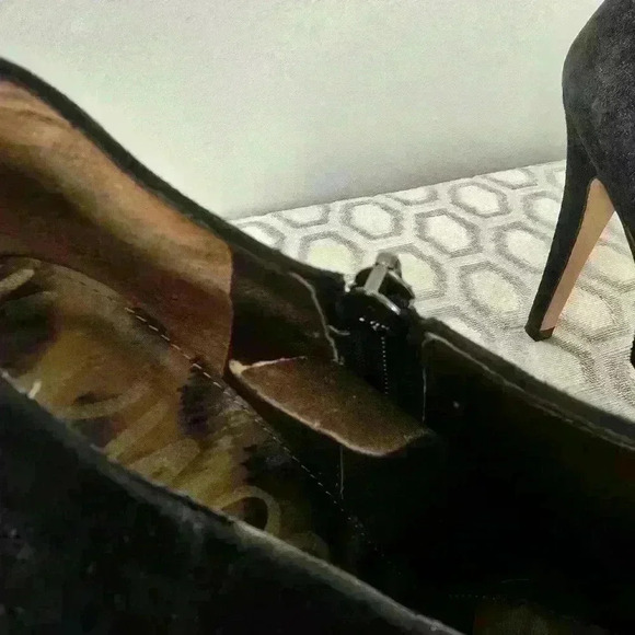 SAM  EDELMAN RIA suede heels - Picture 8 of 12